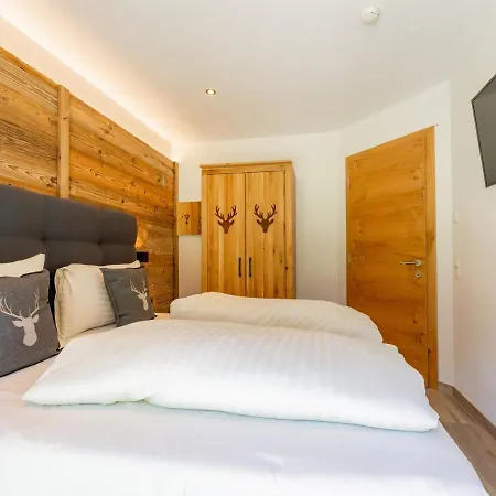 Chalet Pinzgau 1a 1b *